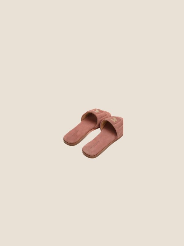 Slip-On Blush - Image 3